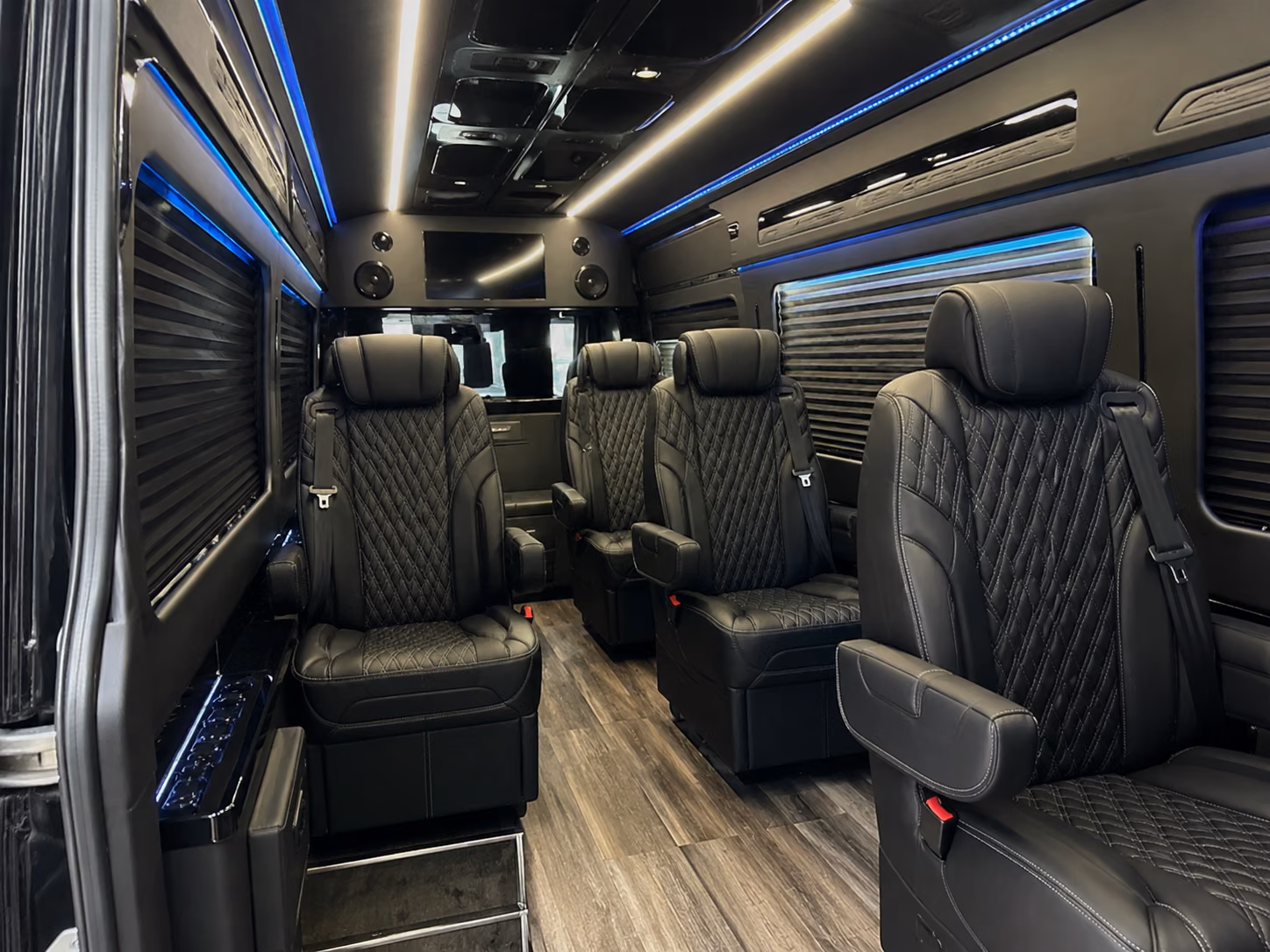 find transportation for your next prom 2