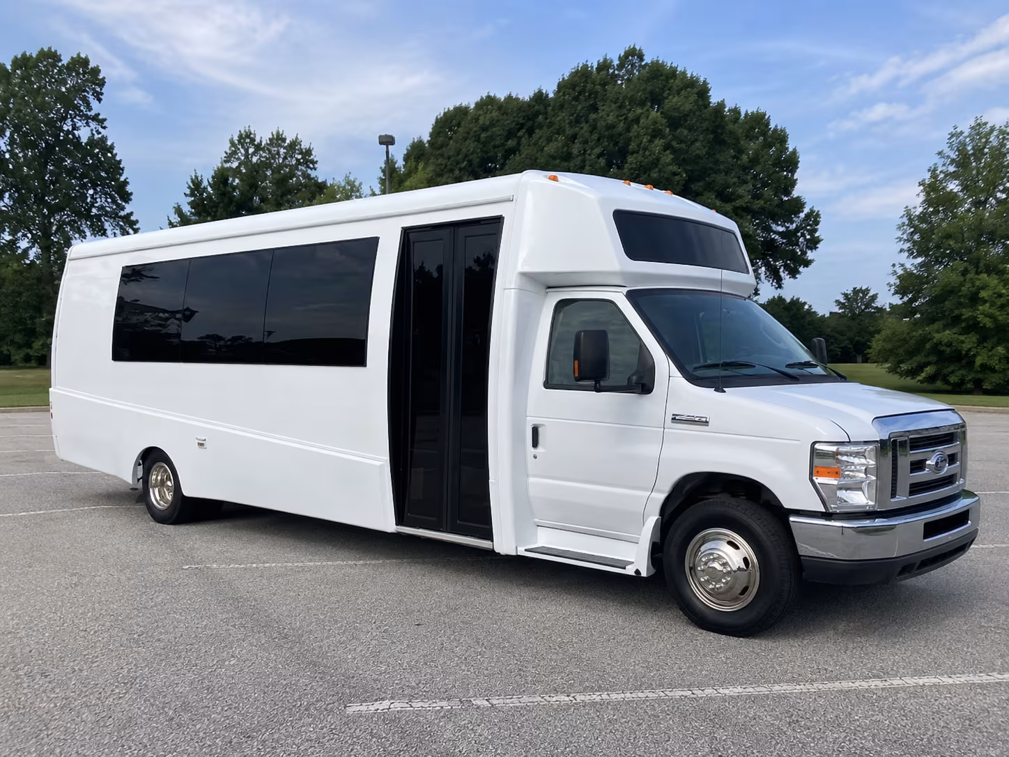 kissimmee 18 passenger party bus