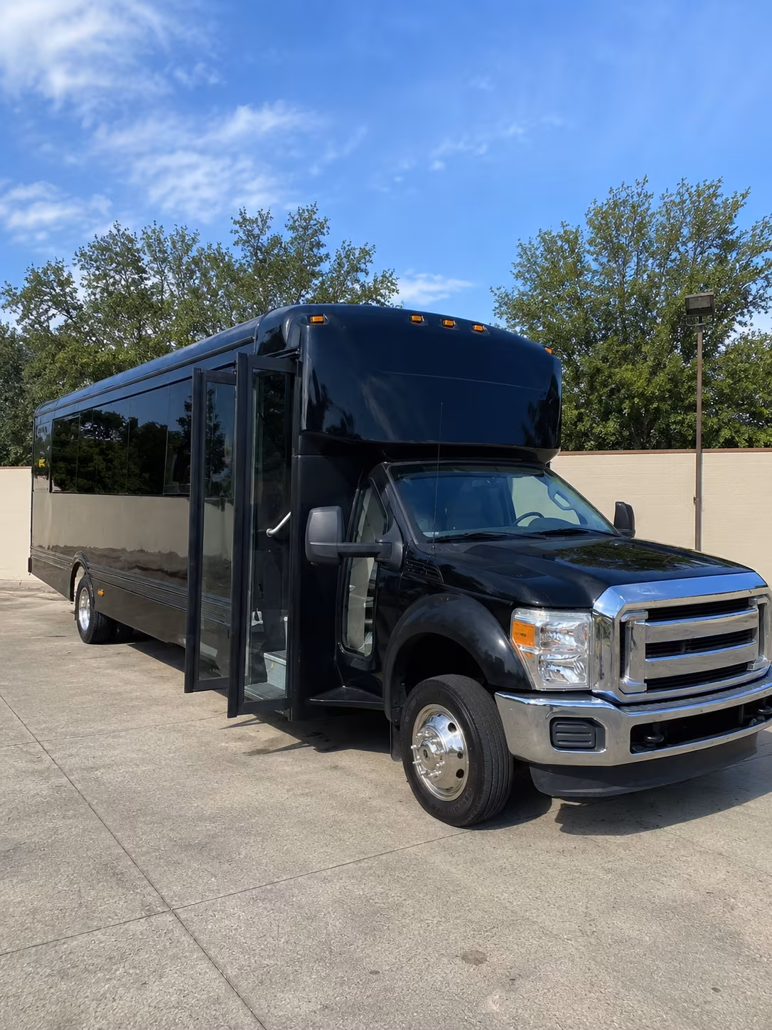 kissimmee 20 passenger party bus
