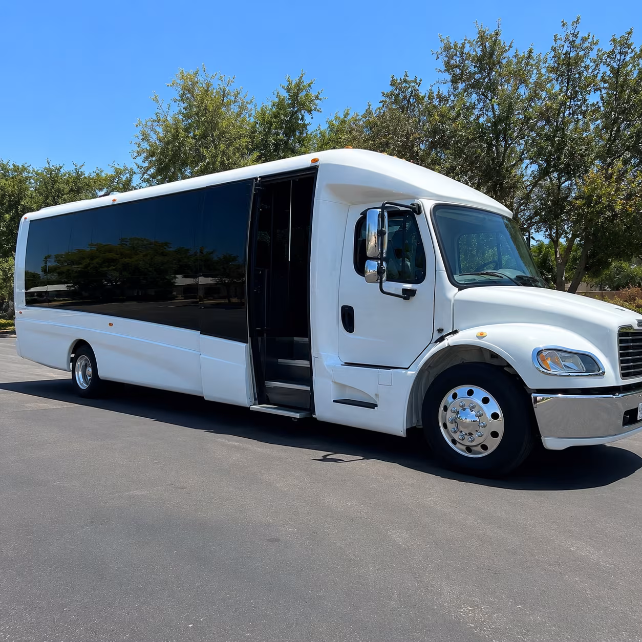 minibus rentals for small prom groups in kissimmee
